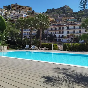 minerva-luxury-apartment-in-the-center-of-taormina.taorminaitalyhotels.com/