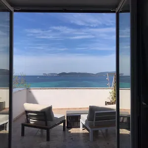 fronte-mare.hotelsalgherosardinia.com/