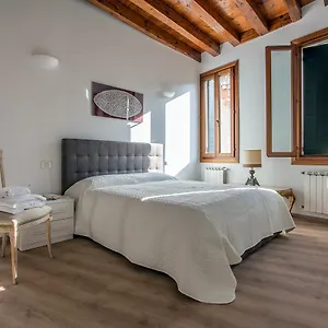 venice-love-suite.hotelslidodijesolo.com/