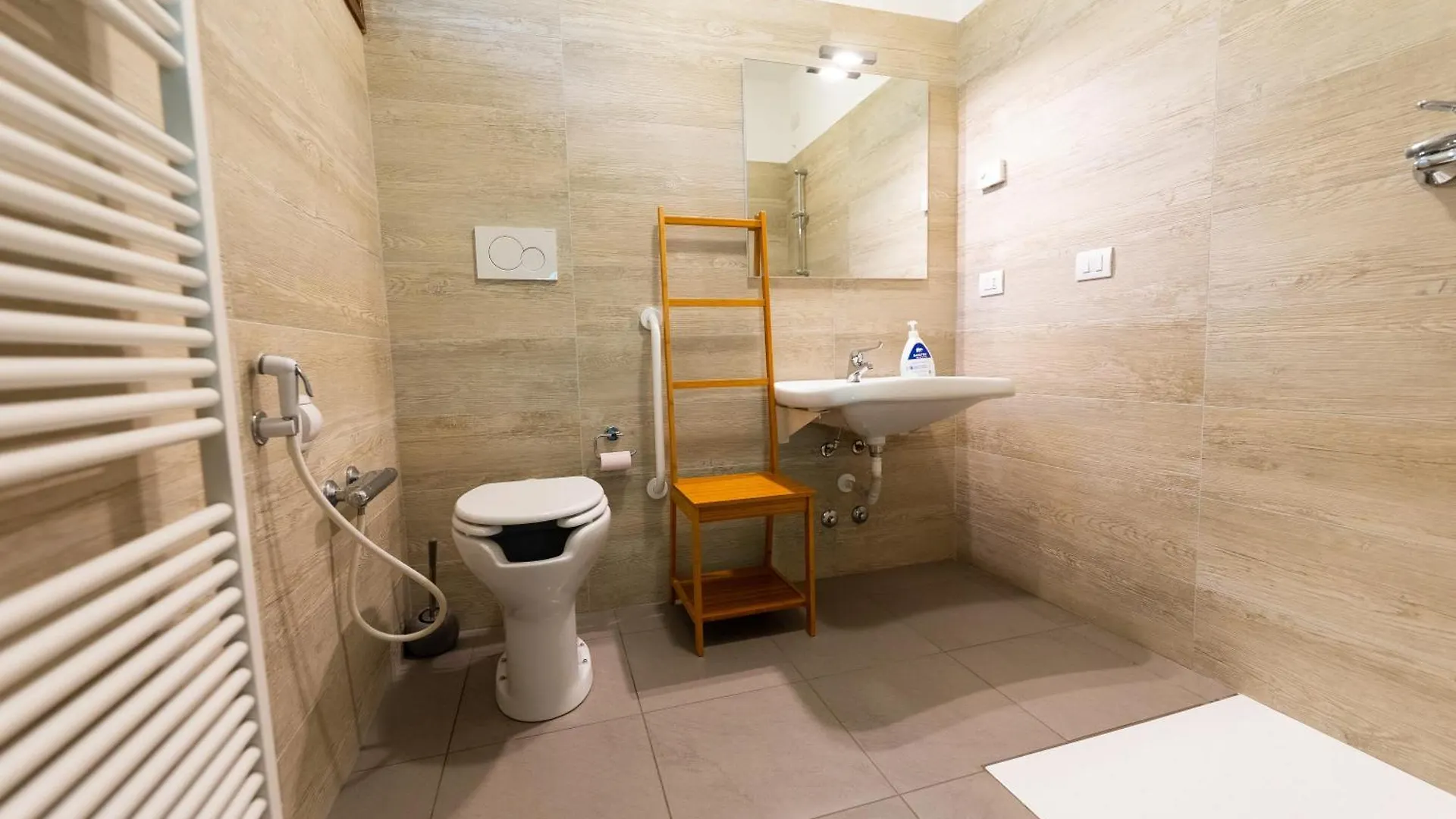 Farm stay Agriturismo Deviscio Lecco Italy